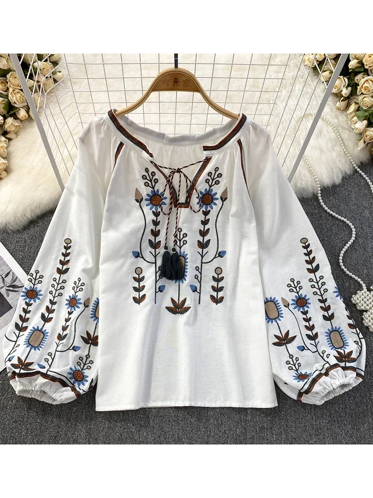 女性春ブラウスエスニックスタイルレトロ文学ルーズ刺繍コットン - Embroidery On Shirt のレビューと価格