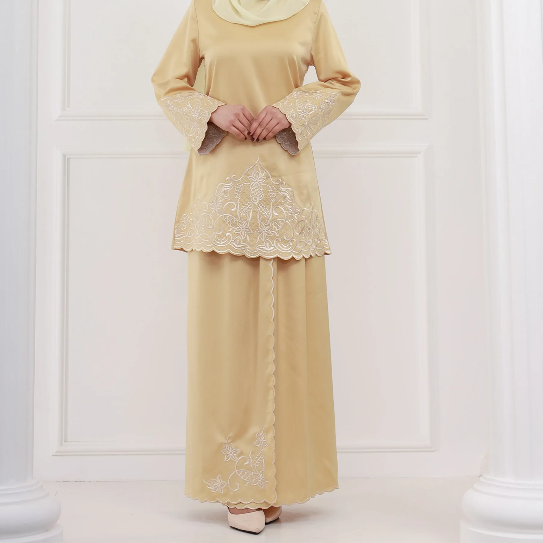 トルコ ラマダン ムスリム向け レディースファッション サテ - Embroidery Baju のレビューと価格